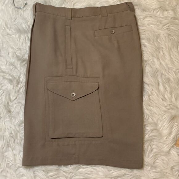WfF silk cargo dress shorts zip fly Single front Pleat in taupe - Picture 4 of 7